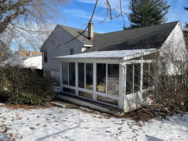 35 Lincoln Place, White Plains, NY 10603