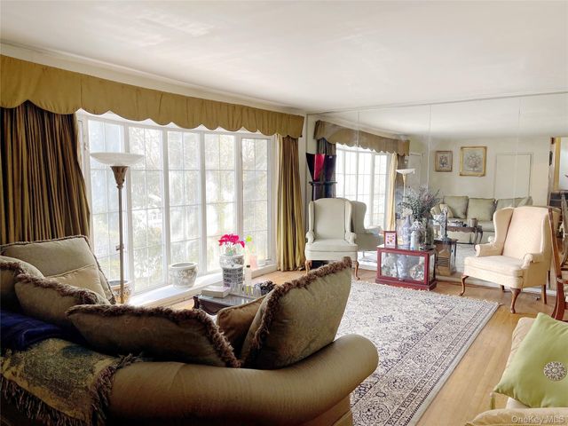 35 Lincoln Place, White Plains, NY 10603