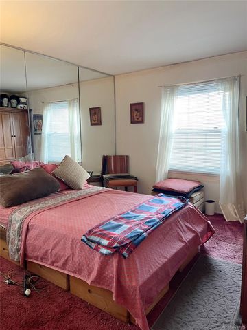 35 Lincoln Place, White Plains, NY 10603