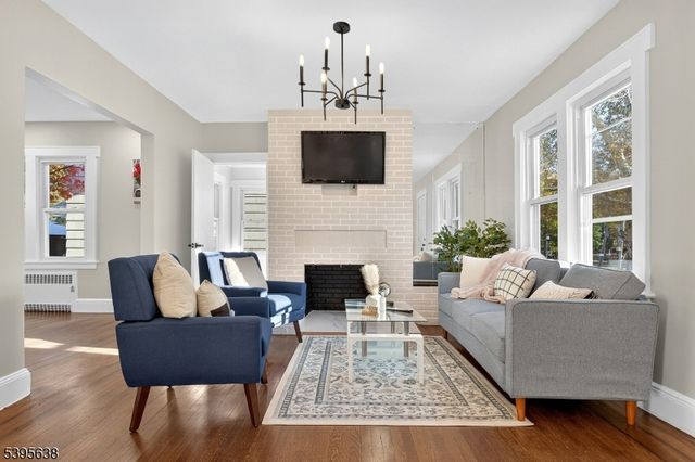 23 Chancellor Ave, Newark City, NJ 07112