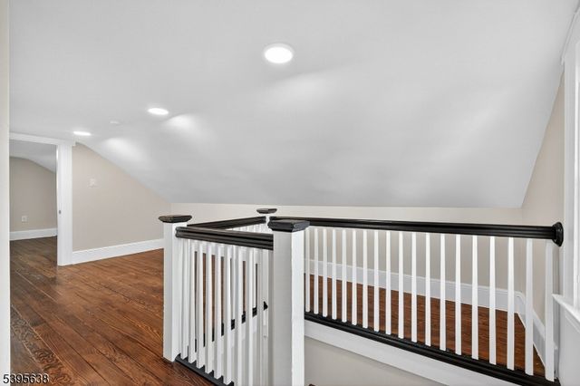 23 Chancellor Ave, Newark City, NJ 07112