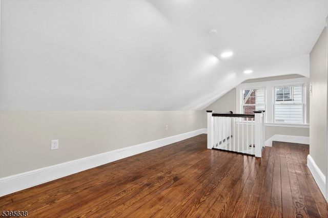 23 Chancellor Ave, Newark City, NJ 07112