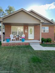 12147 Rockland, Redford Charter Township, MI 48239
