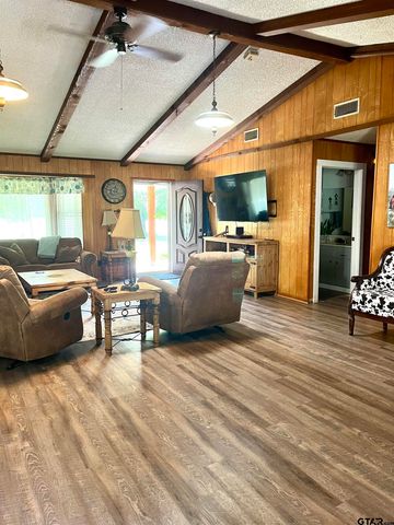 5081 ST HWY 135N, Jacksonville, TX 75766