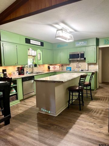 5081 ST HWY 135N, Jacksonville, TX 75766