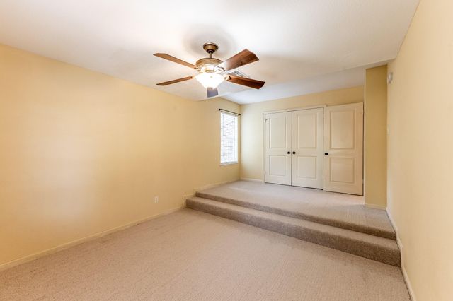 422 River Oaks Drive, Huntsville, TX 77340