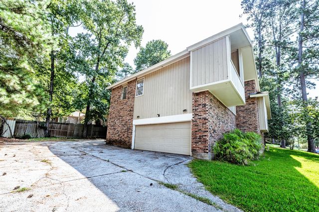 422 River Oaks Drive, Huntsville, TX 77340