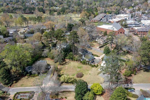 3750 W JACKSON BOULEVARD, Mountain Brook, AL 35213