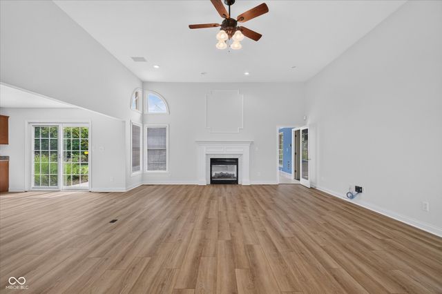 4365 W Woodbridge Lane, New Palestine, IN 46163