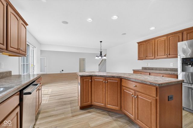 4365 W Woodbridge Lane, New Palestine, IN 46163