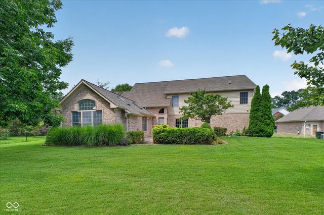 4365 W Woodbridge Lane, New Palestine, IN 46163