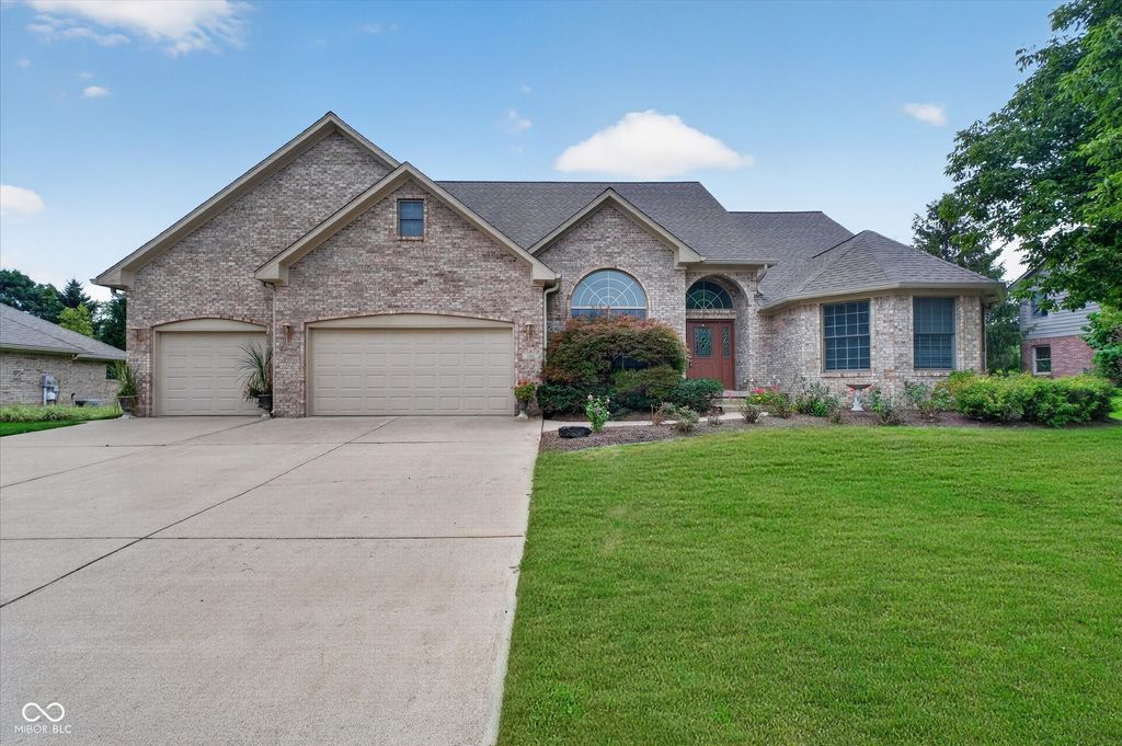4365 W Woodbridge Lane, New Palestine, IN 46163