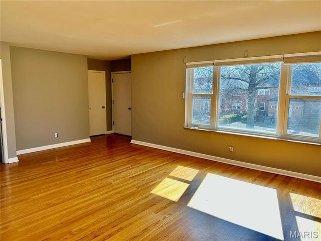 7227 Balson Avenue 2f, St Louis, MO 63130