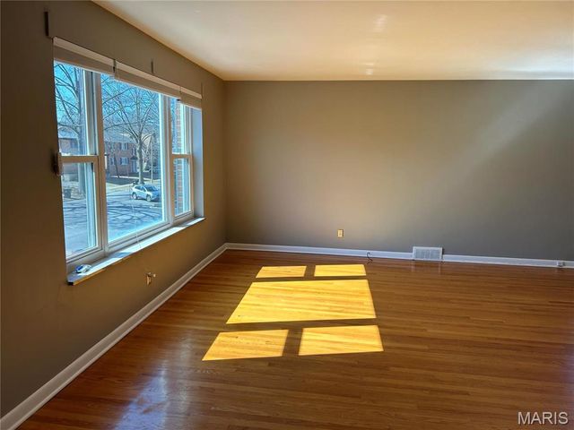 7227 Balson Avenue 2f, St Louis, MO 63130