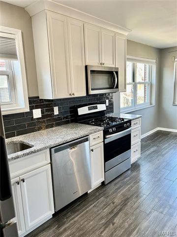 7227 Balson Avenue 2f, St Louis, MO 63130