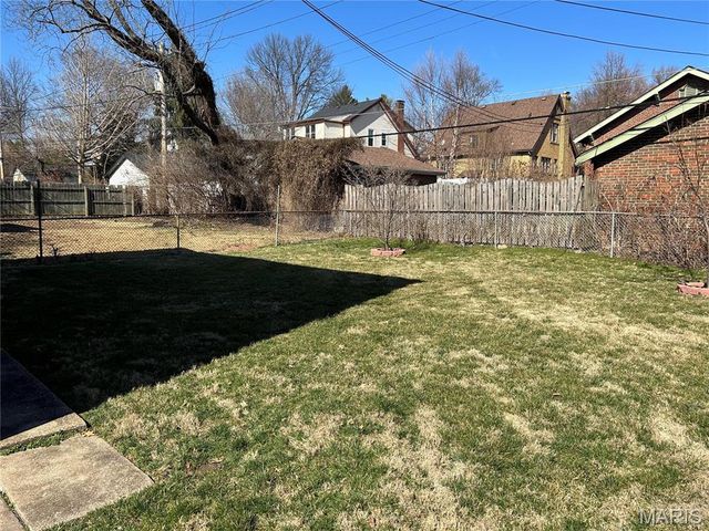 7227 Balson Avenue 2f, St Louis, MO 63130