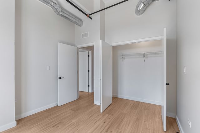 805 N Milwaukee Avenue 4S, Chicago, IL 60642