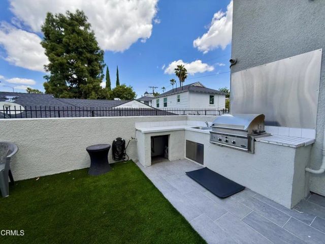4500 Laurel Canyon Boulevard 208, Valley Village, CA 91607