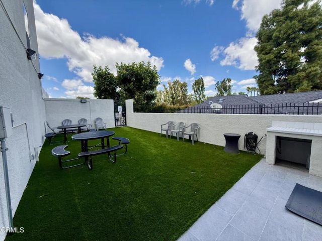 4500 Laurel Canyon Boulevard 208, Valley Village, CA 91607