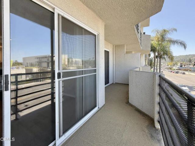 4500 Laurel Canyon Boulevard 208, Valley Village, CA 91607