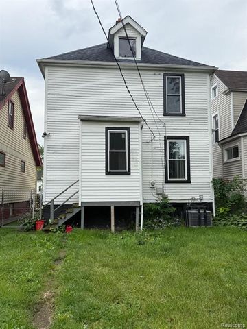 7743 E Canfield Street, Detroit, MI 48214