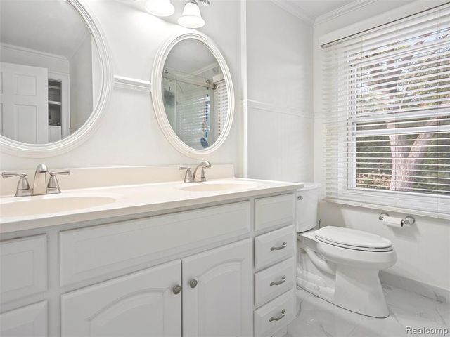 19938 S Waltham Road, Beverly Hills, MI 48025