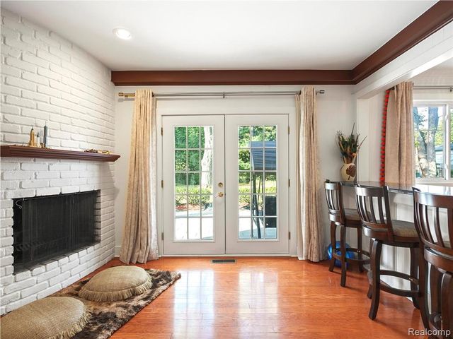 19938 S Waltham Road, Beverly Hills, MI 48025