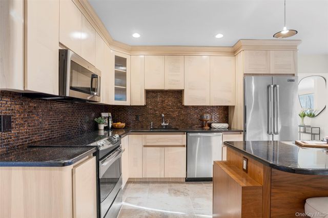 151 Hilburn Road, Scarsdale, NY 10583