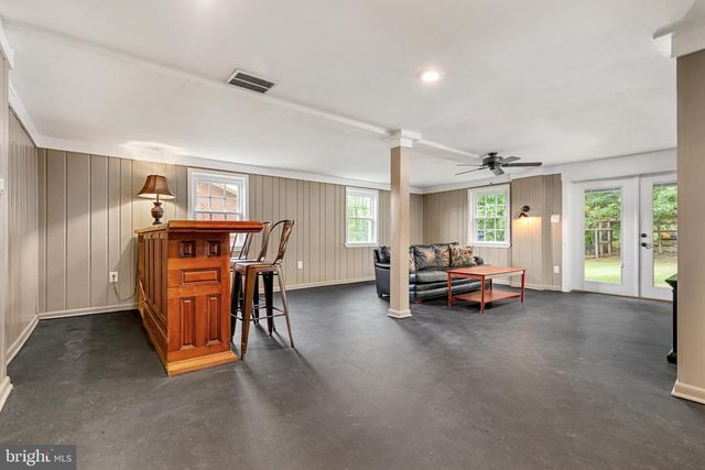 1022 BRAXTON RD, Front Royal, VA 22630