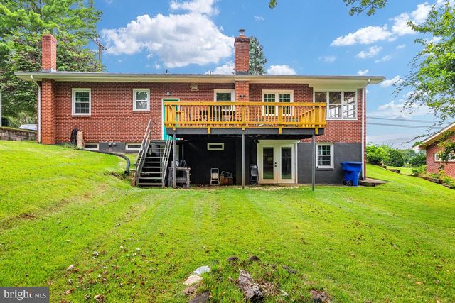 1022 BRAXTON RD, Front Royal, VA 22630
