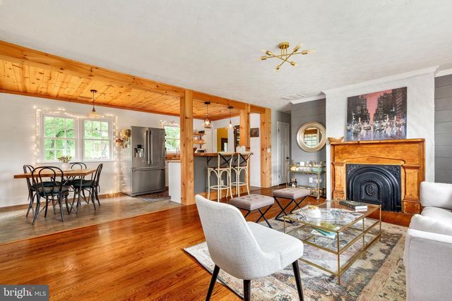 1022 BRAXTON RD, Front Royal, VA 22630