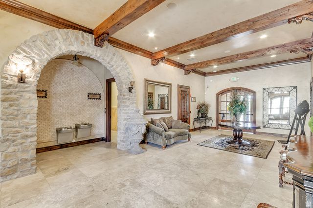 990 W 950 N, Orem, UT 84057