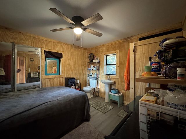 31483 N Us Hwy 69, Zavalla, TX 75980