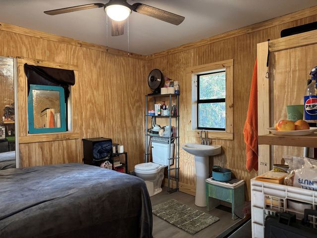 31483 N Us Hwy 69, Zavalla, TX 75980