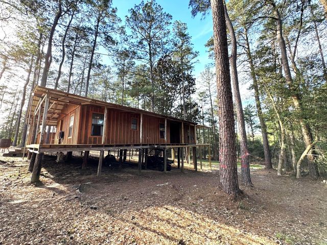 31483 N Us Hwy 69, Zavalla, TX 75980