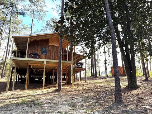31483 N Us Hwy 69, Zavalla, TX 75980