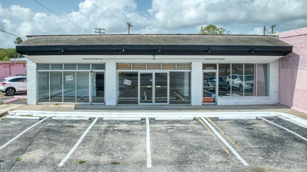 4343 S Alameda St, Corpus Christi, TX 78412 — exterior