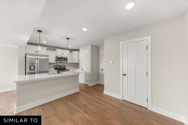 610 NE Hart Lane, Ankeny, IA 50021