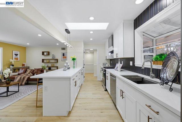 209 Gerry Ct, Walnut Creek, CA 94596