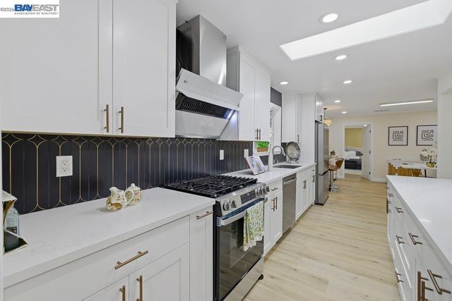 209 Gerry Ct, Walnut Creek, CA 94596