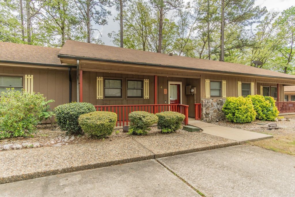 4 Macotera Place, Hot Springs Village, AR 71909
