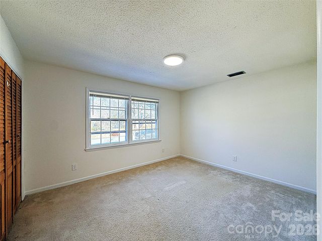 6625 Old Post Road, Charlotte, NC 28212