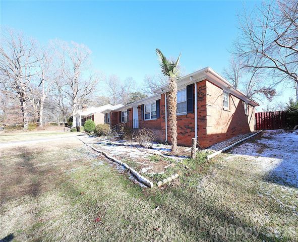 6625 Old Post Road, Charlotte, NC 28212