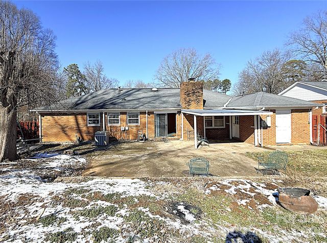 6625 Old Post Road, Charlotte, NC 28212