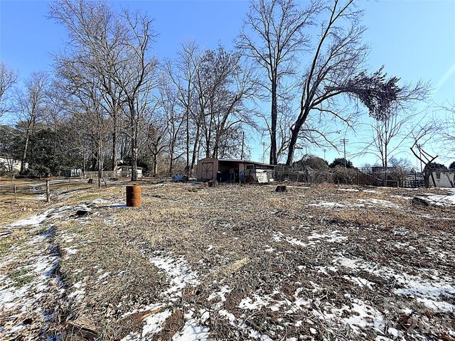 6625 Old Post Road, Charlotte, NC 28212