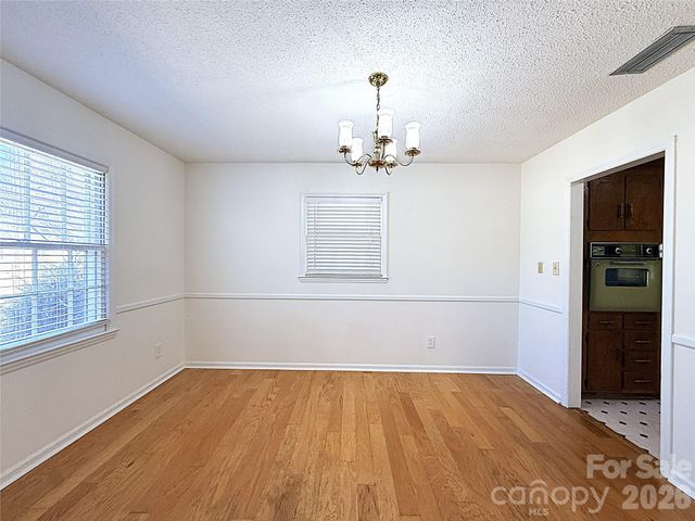 6625 Old Post Road, Charlotte, NC 28212