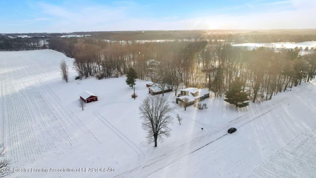 2470 E Herbison Road, Bath, MI 48808