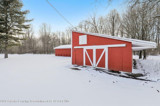 2470 E Herbison Road, Bath, MI 48808