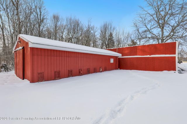 2470 E Herbison Road, Bath, MI 48808