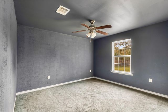 7770 Fm 834 E, Hull, TX 77564